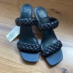 Black sandal heel